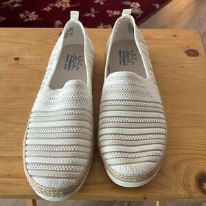 Skechers Bobs memory foam